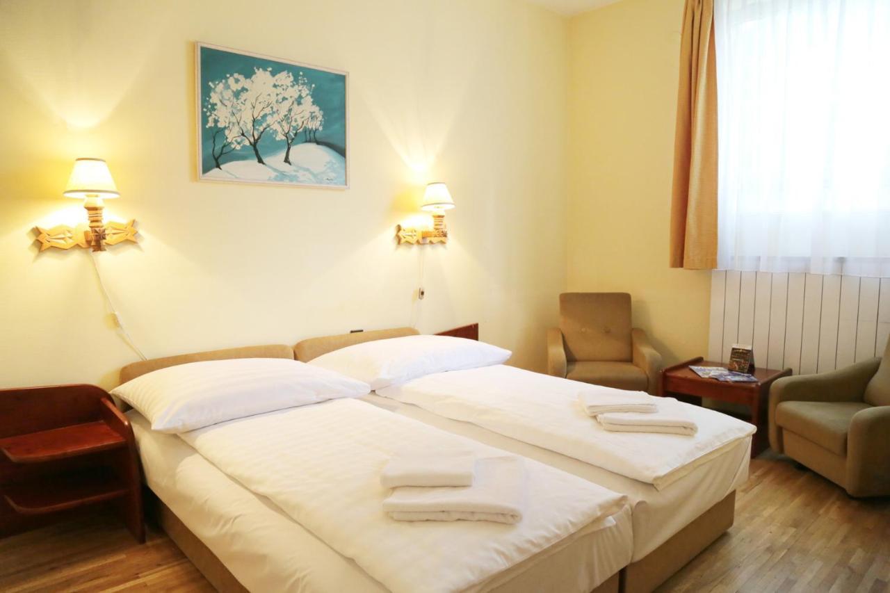 Hotel Bara Gellert Budapest Eksteriør billede